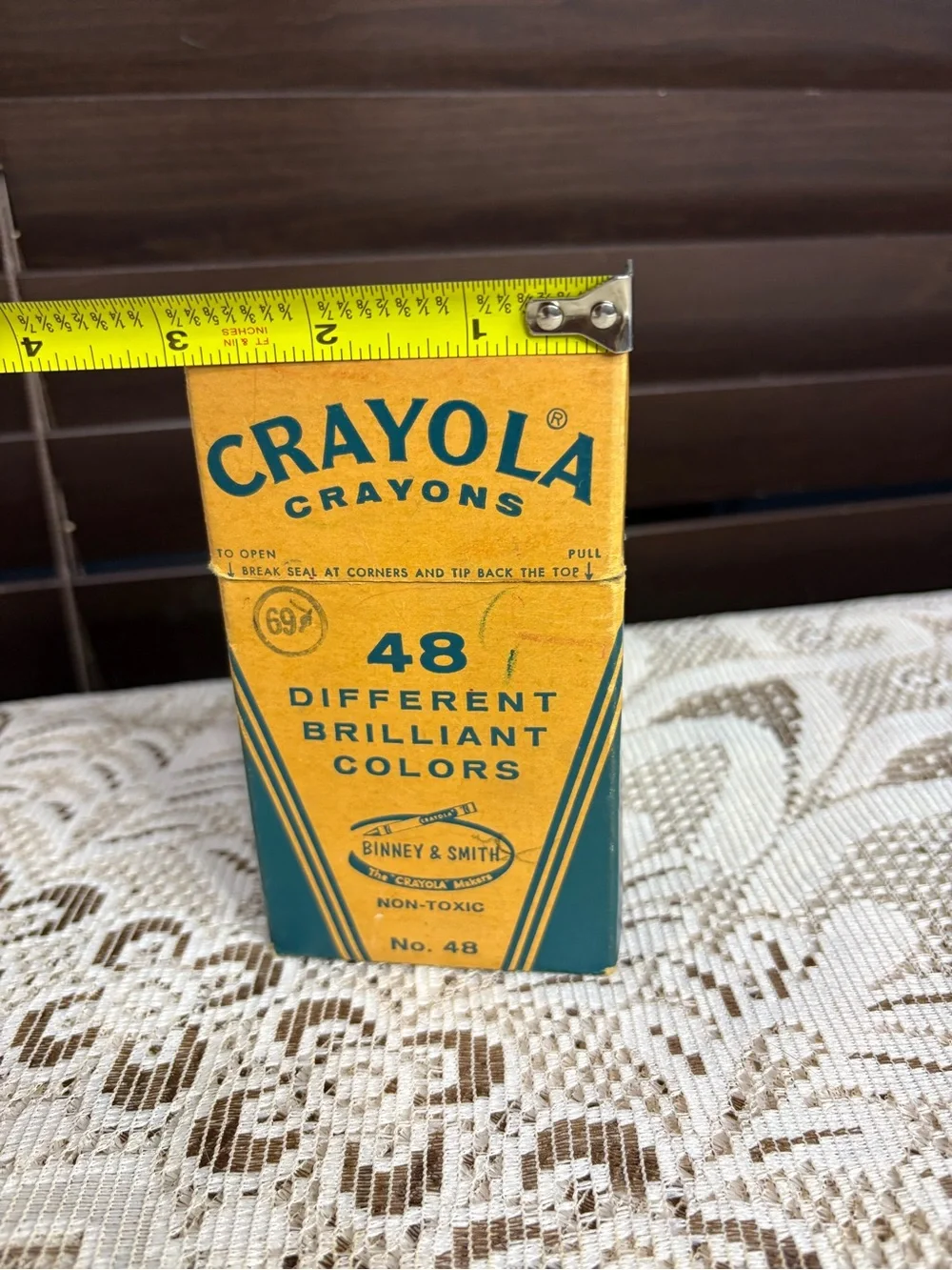 Crayola 48-Count Crayons Box in Yellow and Teal